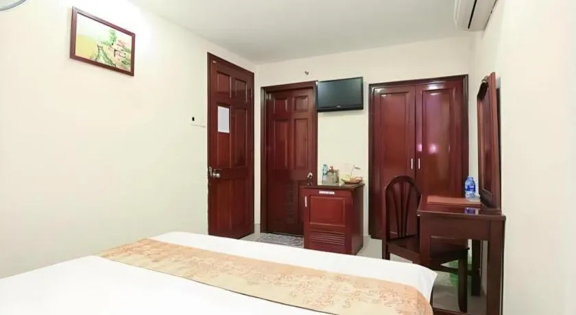 Bed in Nui Thanh Hotel