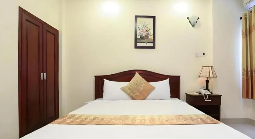 Bed in Nui Thanh Hotel