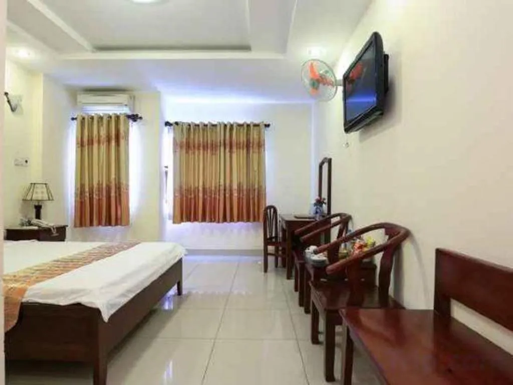 Bed in Nui Thanh Hotel