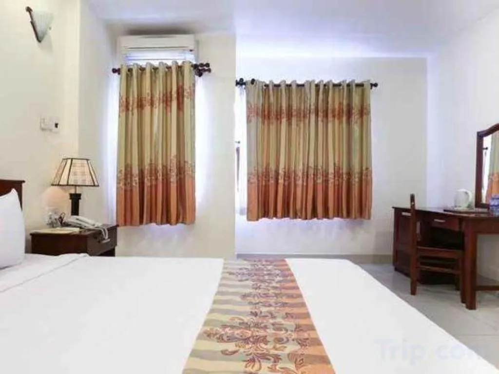 Bed in Nui Thanh Hotel