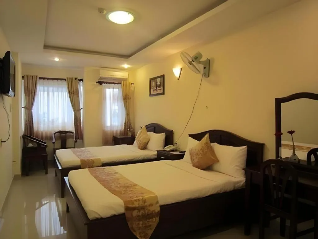 Bed in Nui Thanh Hotel