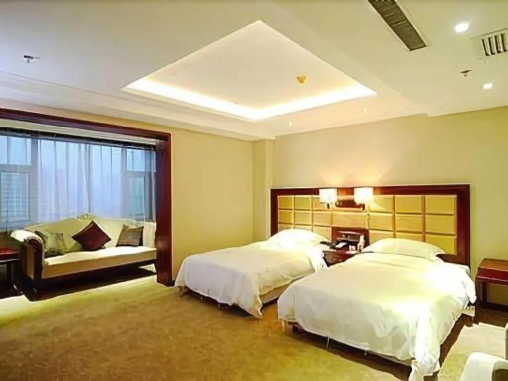 Bed in Changchun Global Hotel