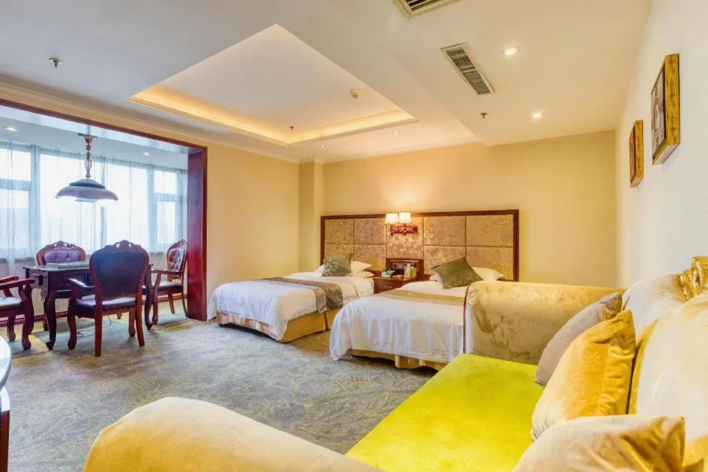 Bed in Changchun Global Hotel