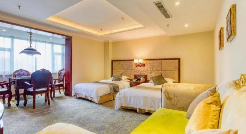 Bed in Changchun Global Hotel