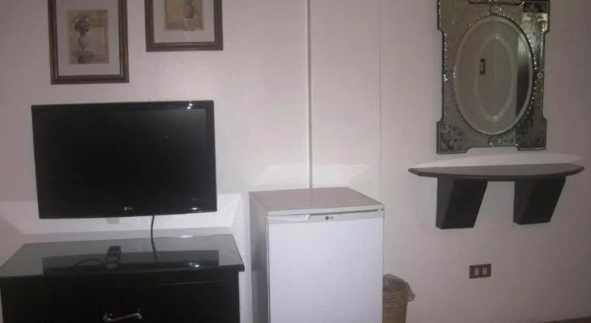 Alicia Hotel & Restaurant