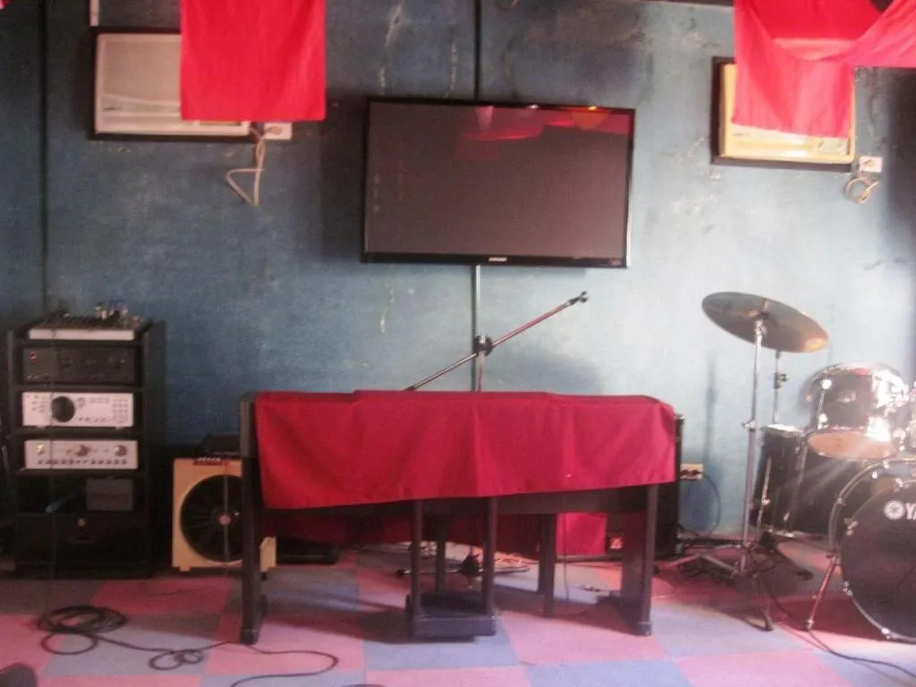 Alicia Hotel & Restaurant