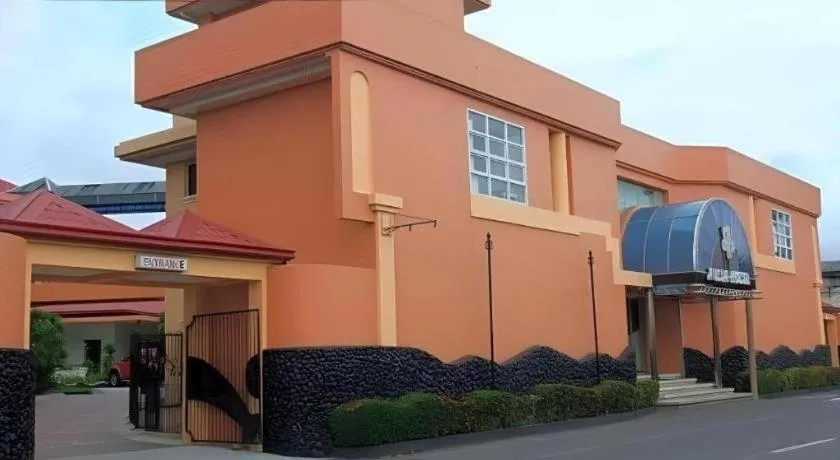 Alicia Hotel & Restaurant