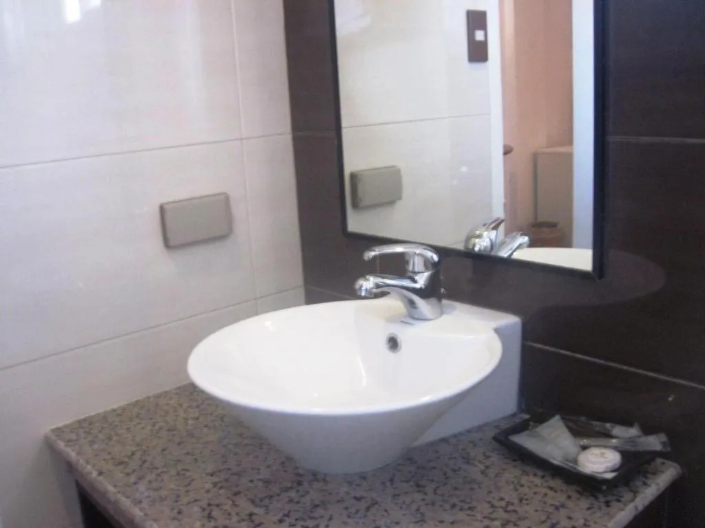 Alicia Hotel & Restaurant