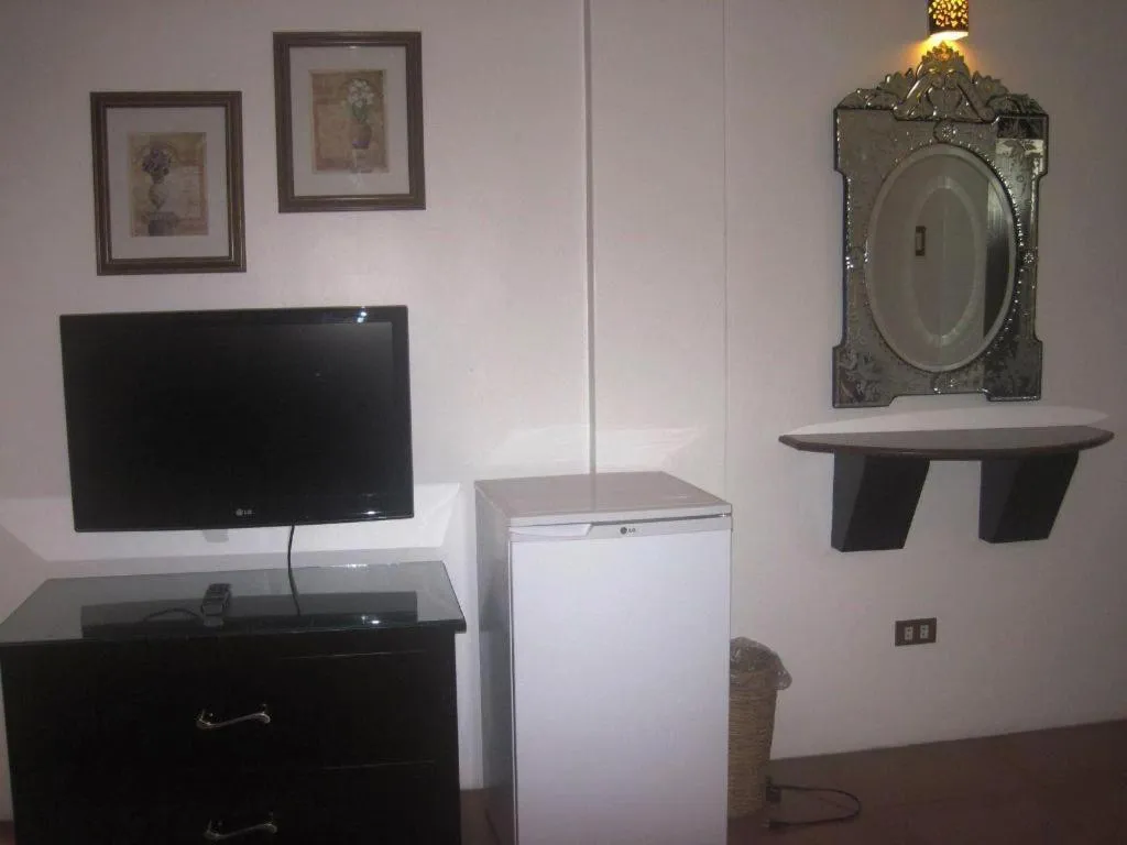 Alicia Hotel & Restaurant