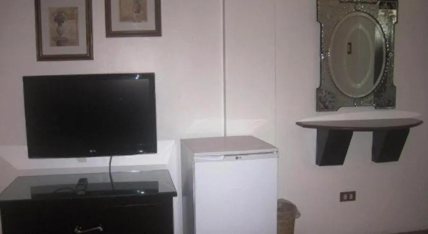 Alicia Hotel & Restaurant