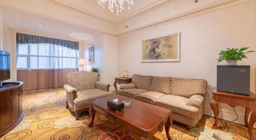 Zhengzhou Yiquan International Hotel