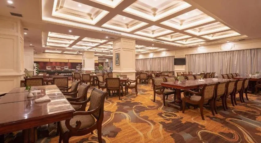 Zhengzhou Yiquan International Hotel