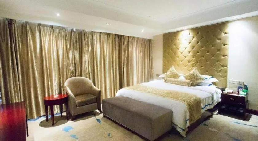 Bed in Jincheng Pacific Hotel