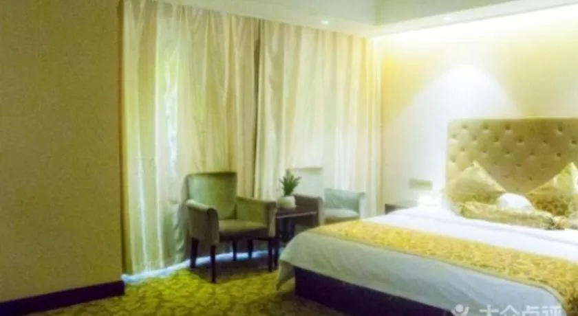 Bed in Jincheng Pacific Hotel