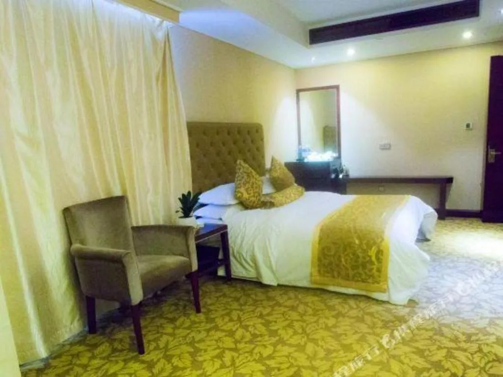 Bed in Jincheng Pacific Hotel