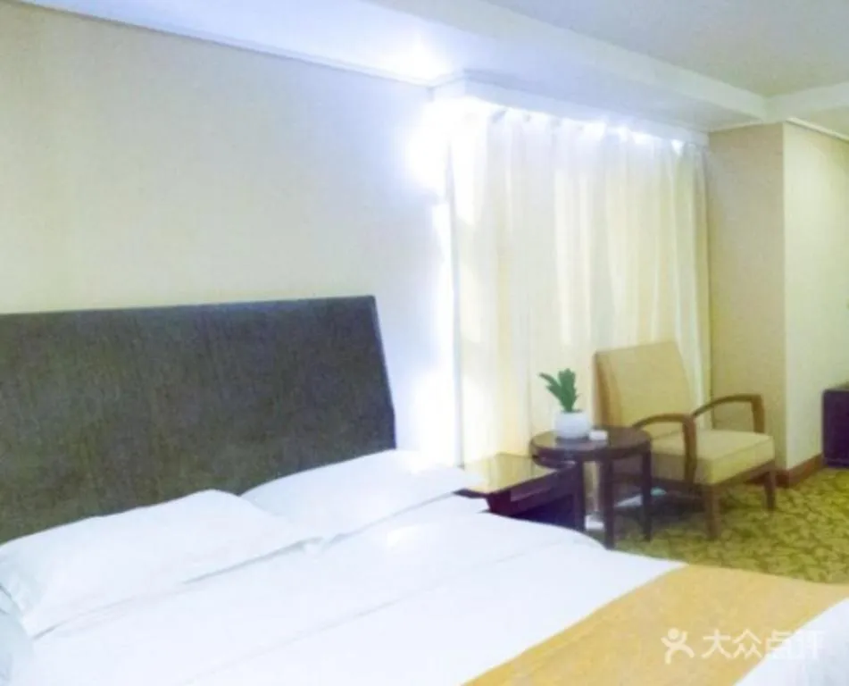 Bed in Jincheng Pacific Hotel