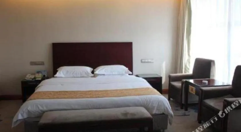 Bed in Jincheng Pacific Hotel