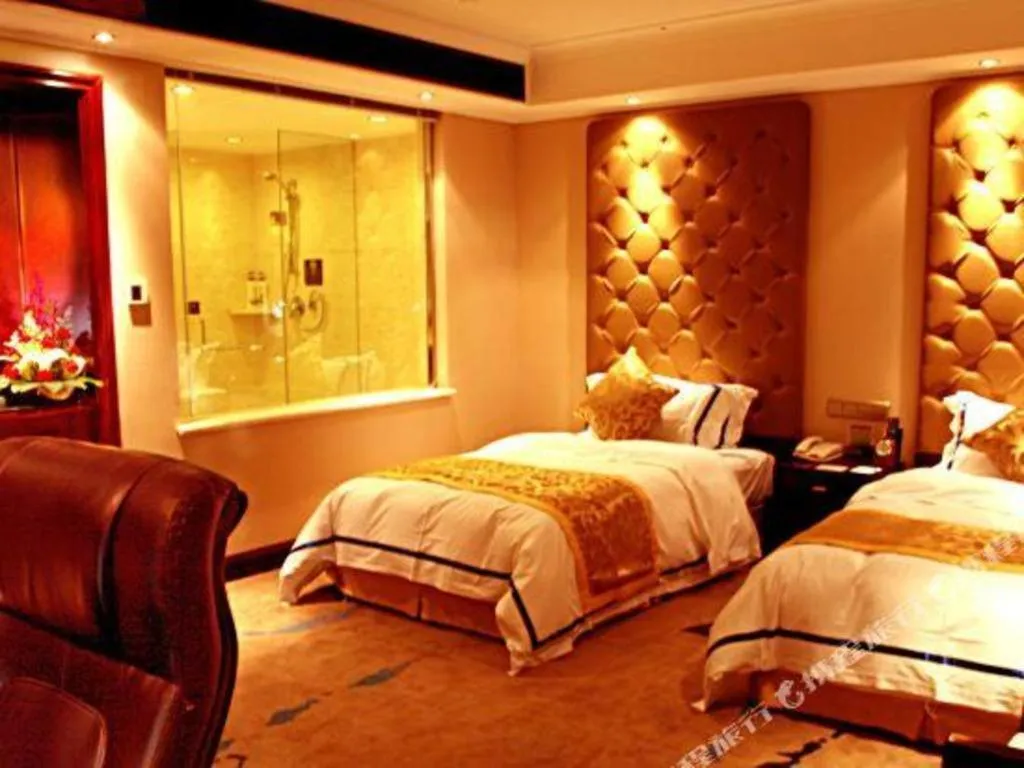 Bed in Jincheng Pacific Hotel