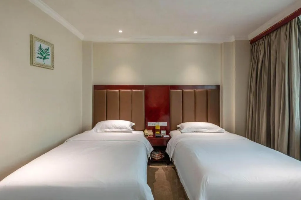 Bed in Jincheng Pacific Hotel