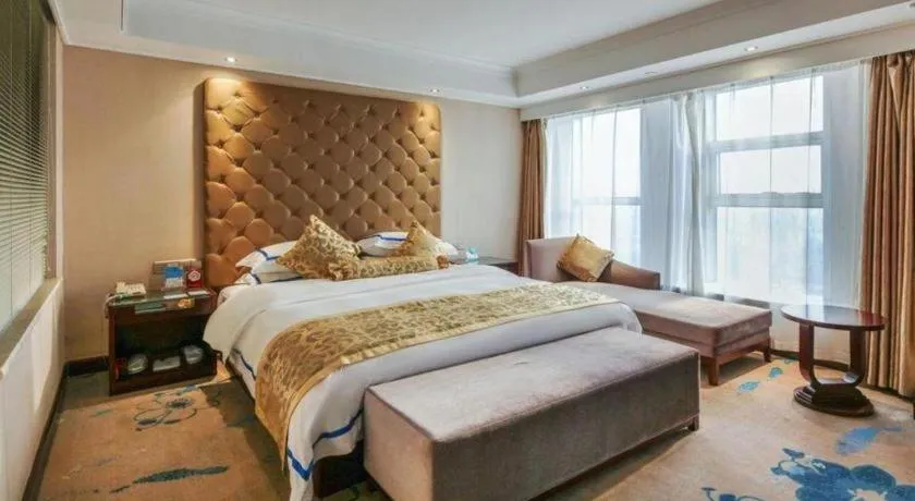Bed in Jincheng Pacific Hotel