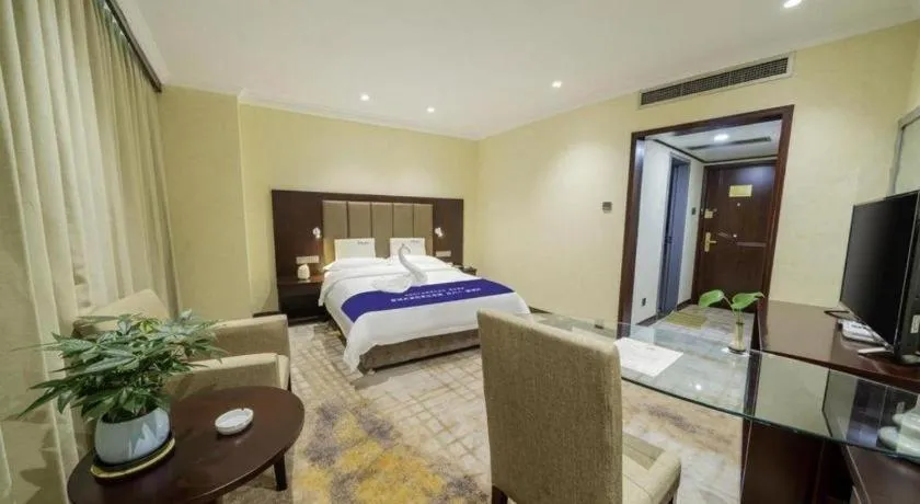 Bed in Jincheng Pacific Hotel