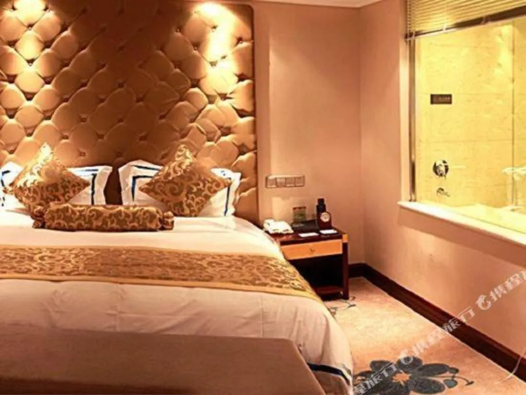 Bed in Jincheng Pacific Hotel