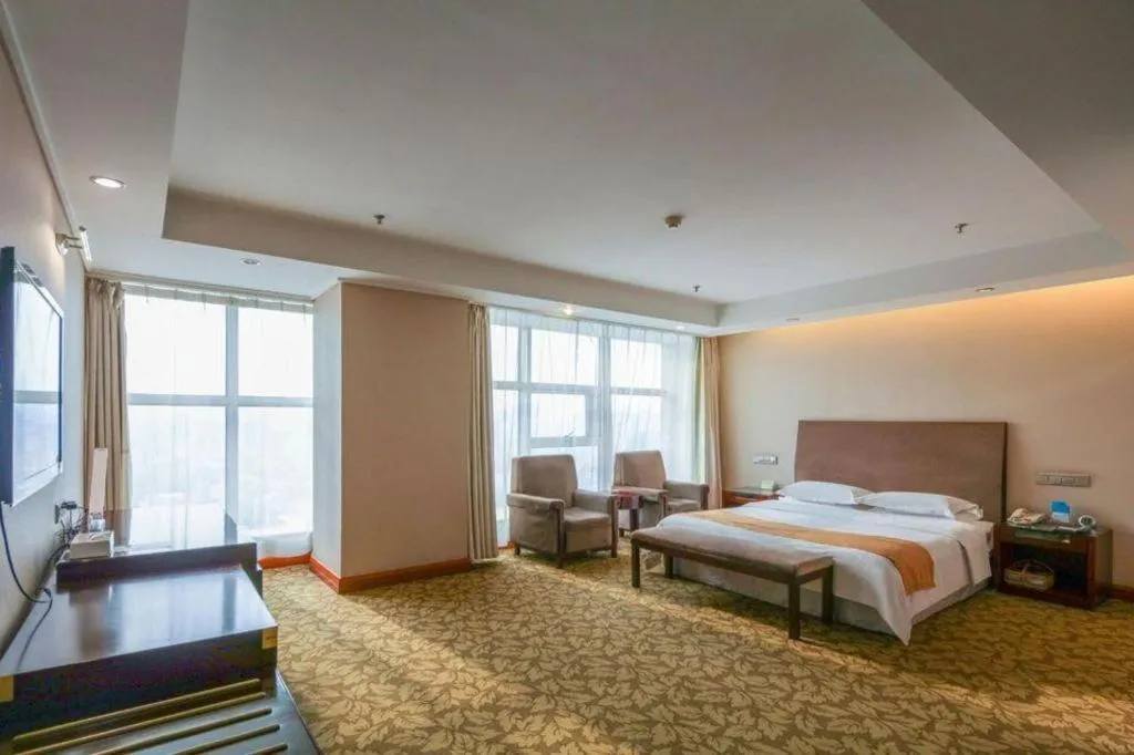 Bed in Jincheng Pacific Hotel