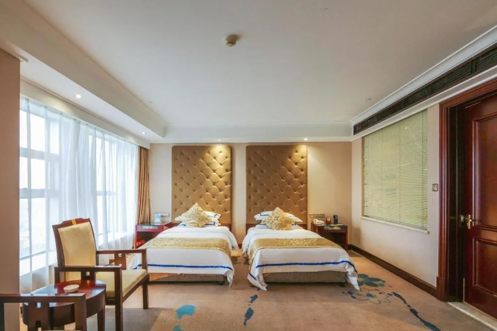 Bed in Jincheng Pacific Hotel