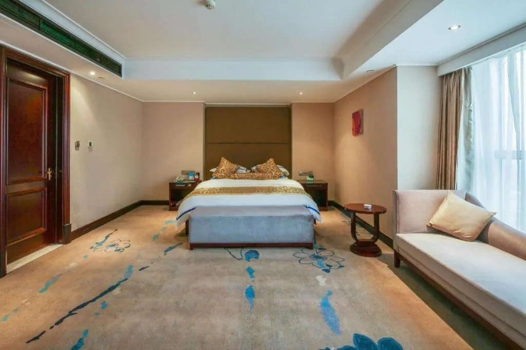 Bed in Jincheng Pacific Hotel