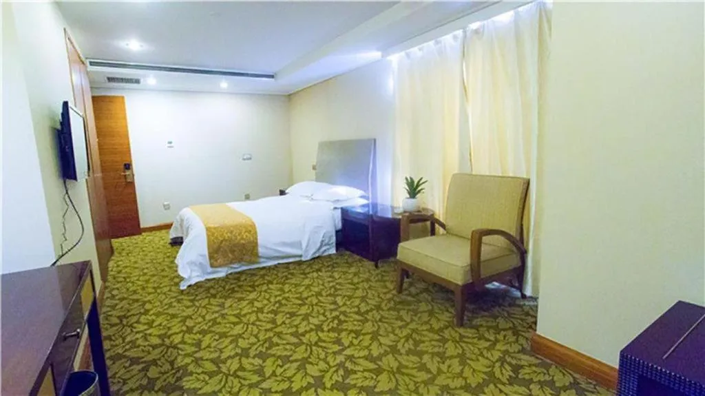 Bed in Jincheng Pacific Hotel