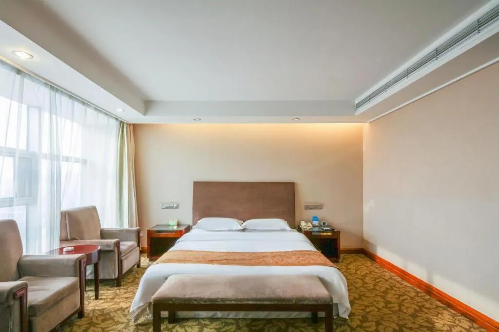 Bed in Jincheng Pacific Hotel