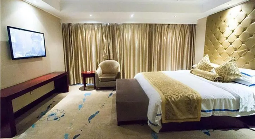 Bed in Jincheng Pacific Hotel