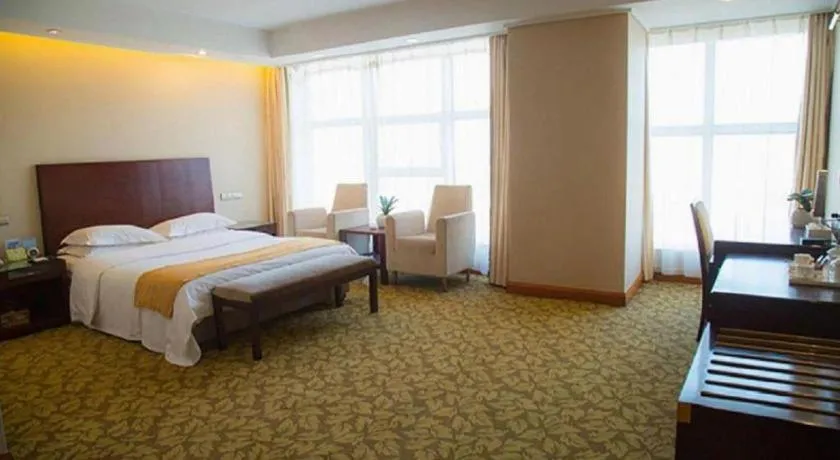 Bed in Jincheng Pacific Hotel