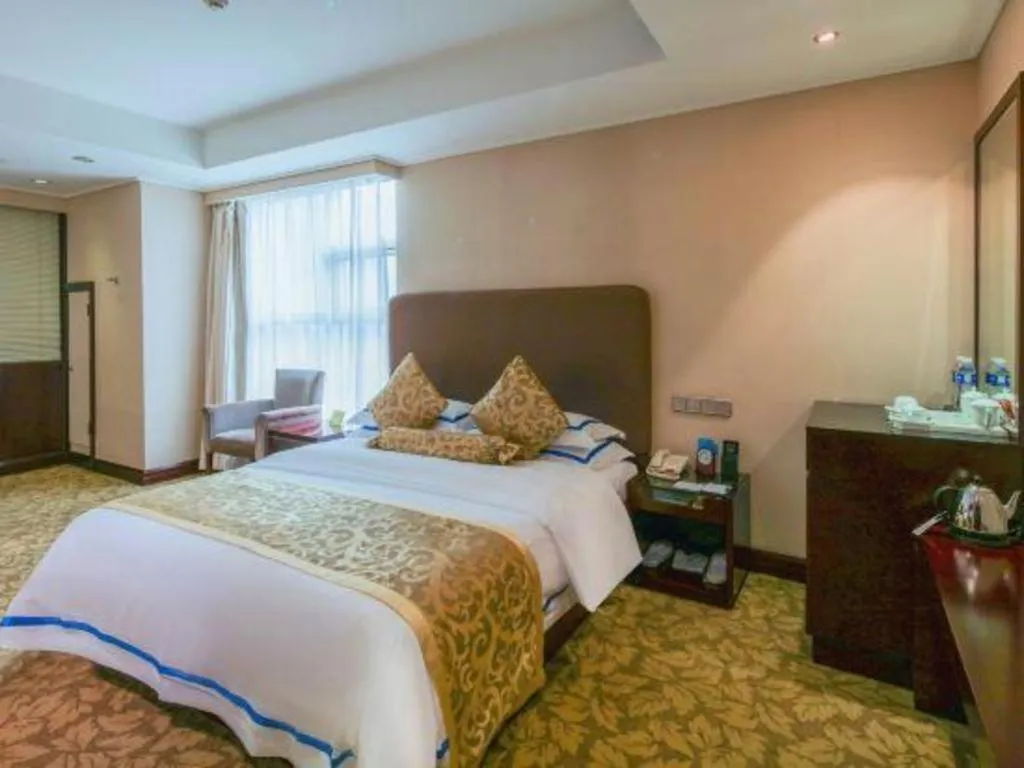 Bed in Jincheng Pacific Hotel