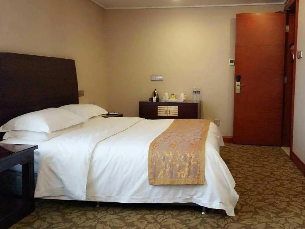 Bed in Jincheng Pacific Hotel
