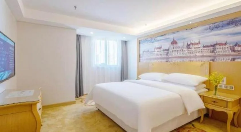 Bed in Guangna Hotel