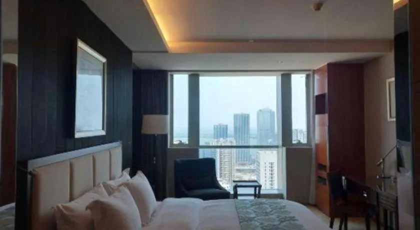 Bed in Qingdao Haidu Hotel