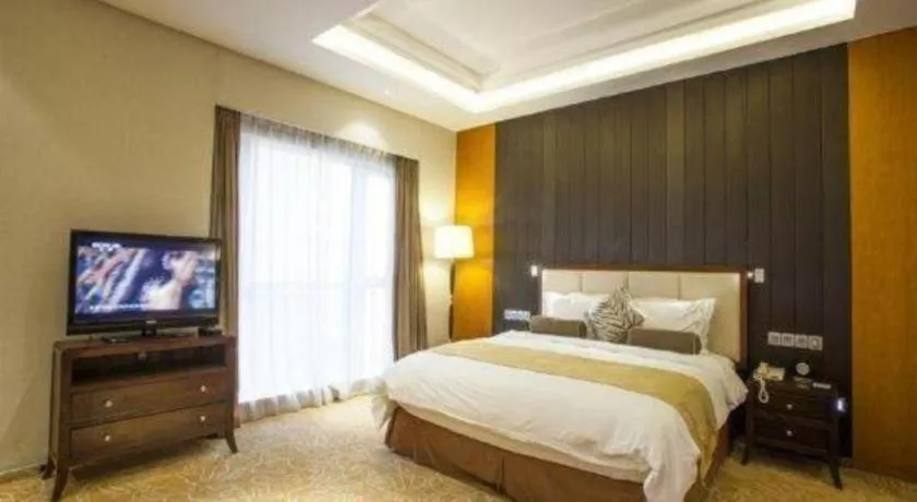 Bed in Qingdao Haidu Hotel