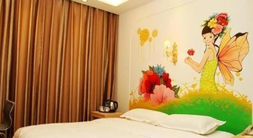 Bed in Super 8 Hotel Jinan Railway Station Square