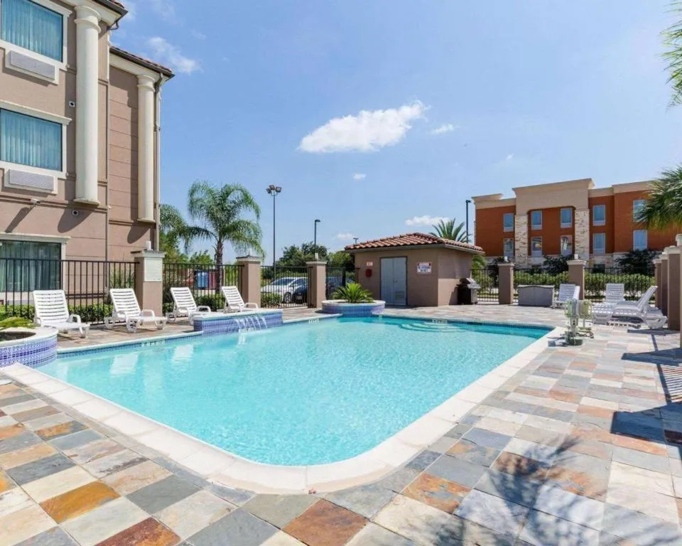 Comfort Inn & Suites Winnie