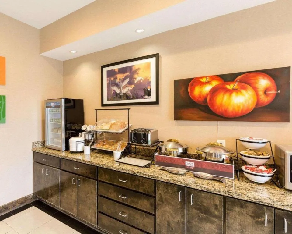 Comfort Inn & Suites Winnie