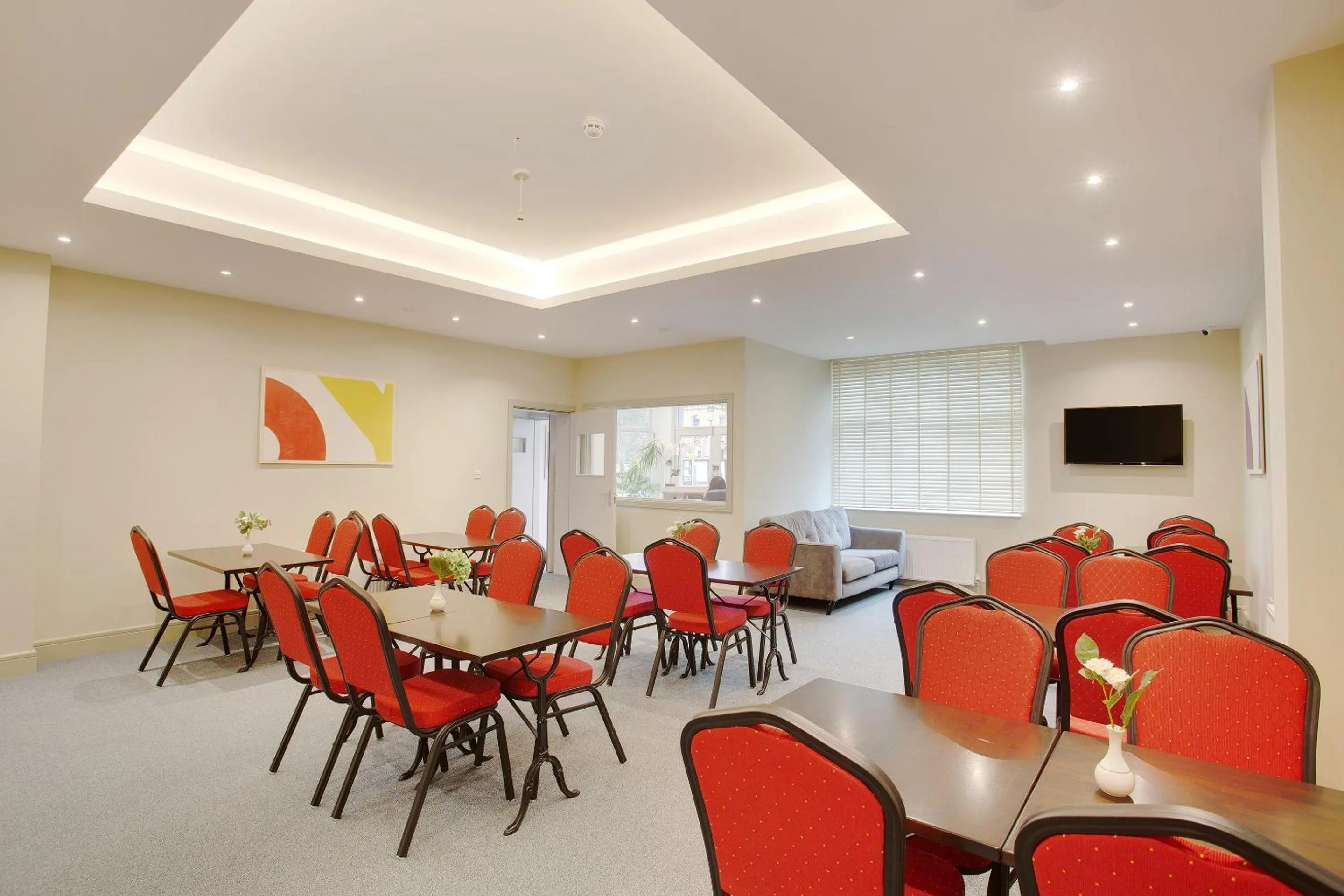 Dining area in Civic Hotel