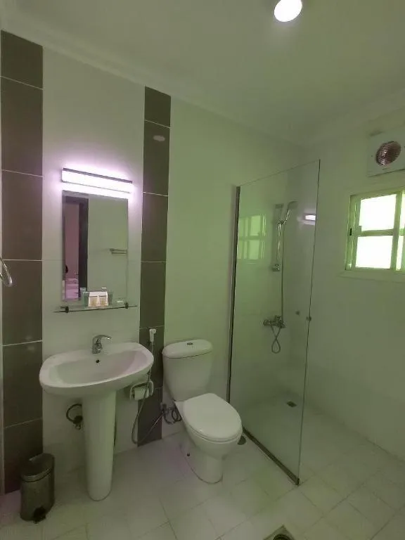 Sovereign Hotel - Marriage Certificate Required