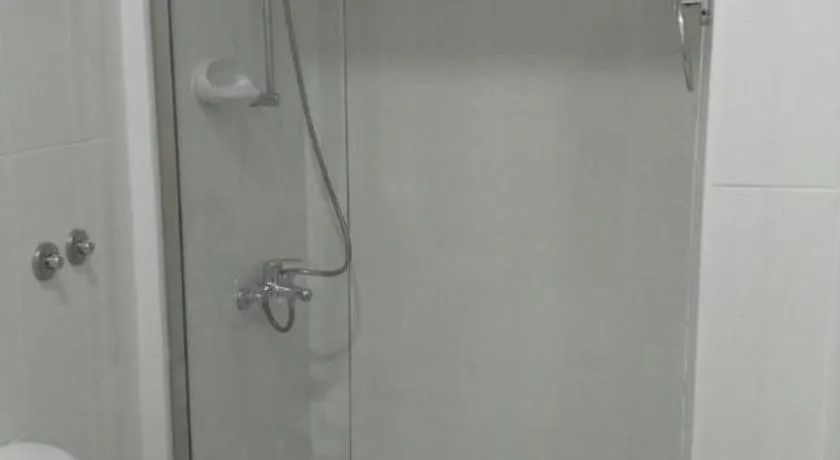 Sovereign Hotel - Marriage Certificate Required