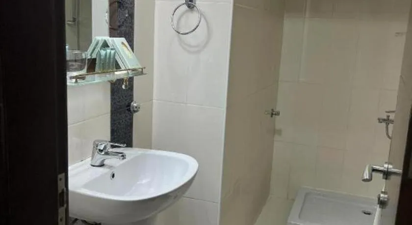 Sovereign Hotel - Marriage Certificate Required