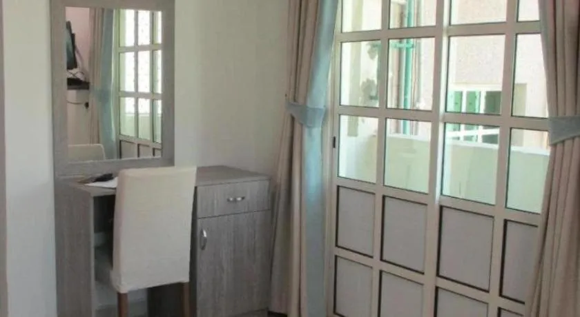 Sovereign Hotel - Marriage Certificate Required