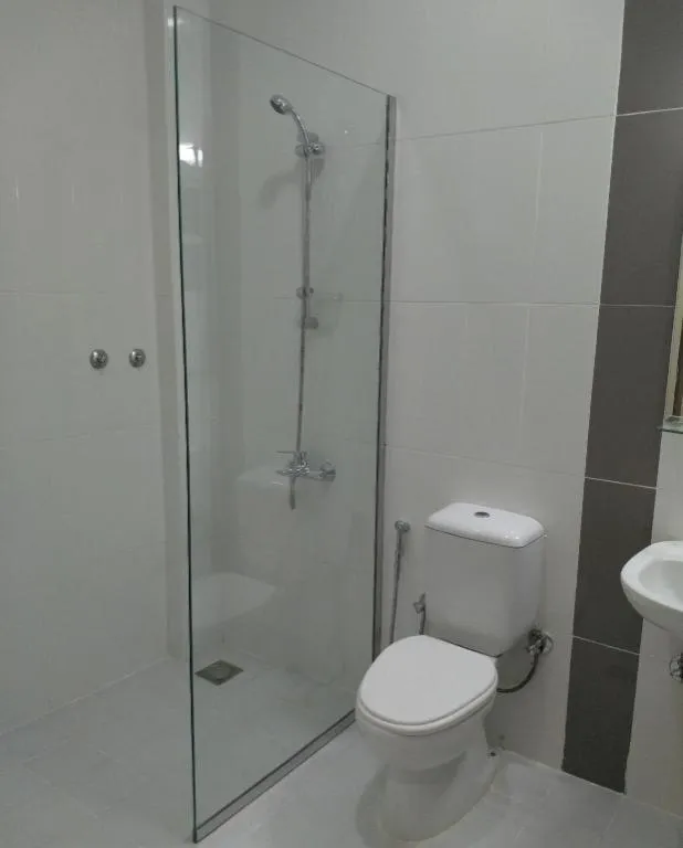 Sovereign Hotel - Marriage Certificate Required