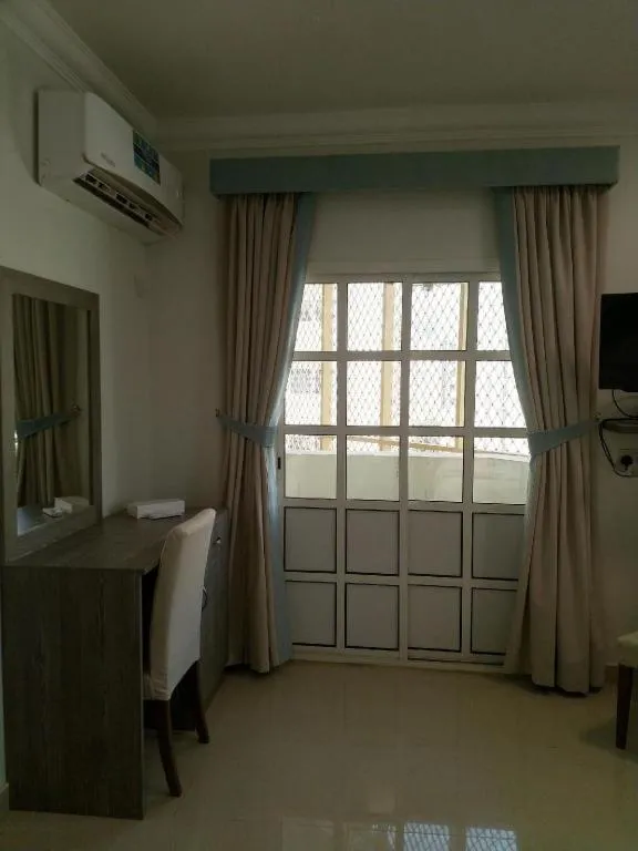 Sovereign Hotel - Marriage Certificate Required