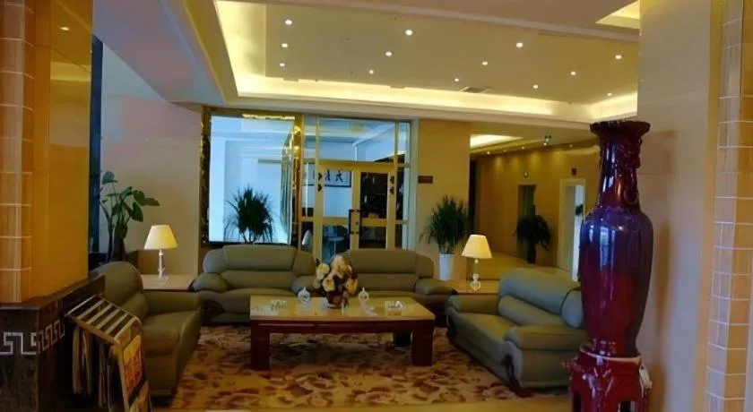 Aksu Pudong Holiday Hotel
