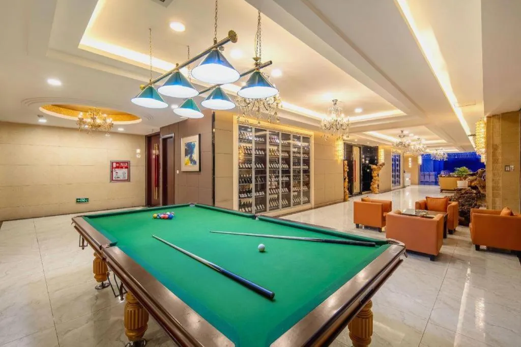 Aksu Pudong Holiday Hotel